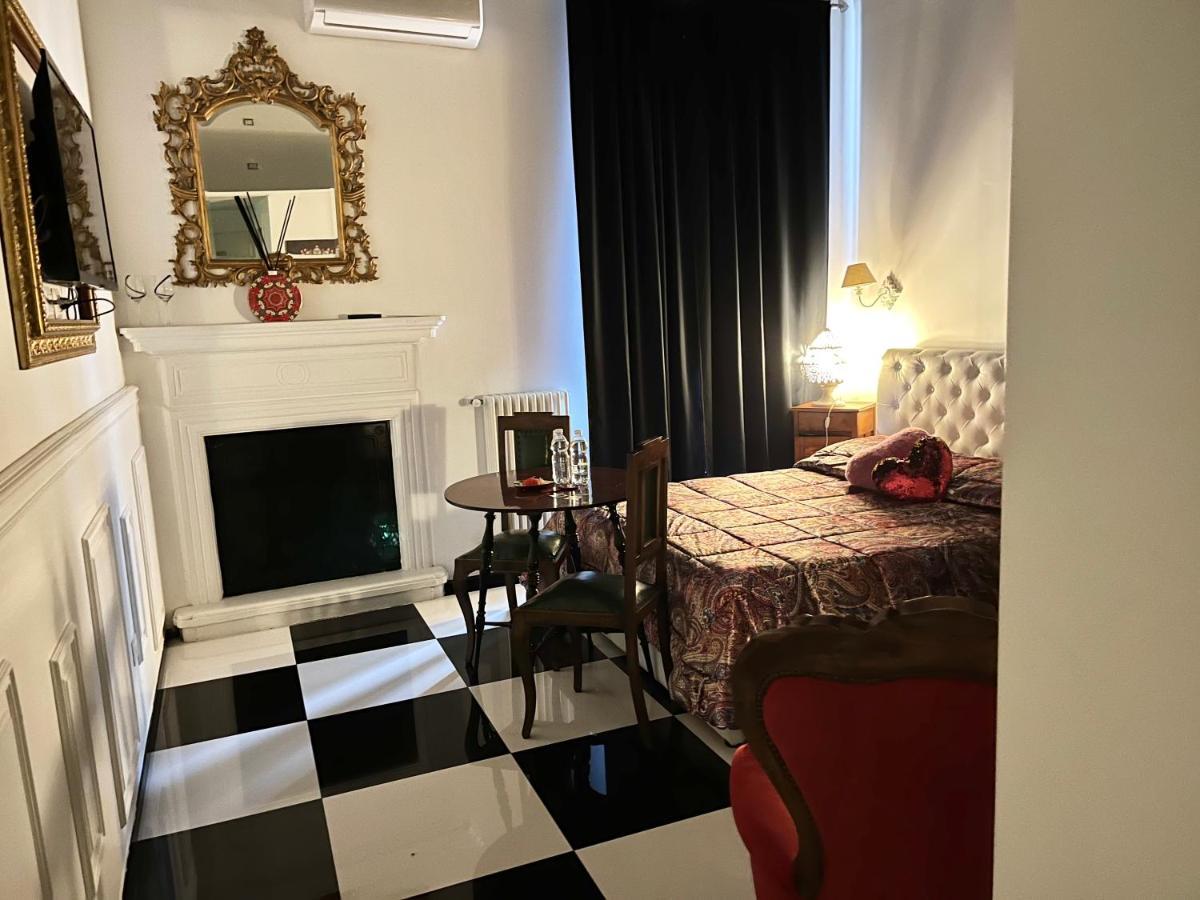 B&B Dell'Orologio Acquaviva delle Fonti Exteriör bild